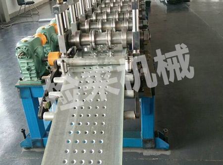 腳踏板設(shè)備行業(yè)技術(shù)創(chuàng)新與市場(chǎng)拓展動(dòng)態(tài)分析